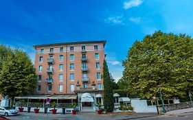 Hotel Helvie Vals Les Bains